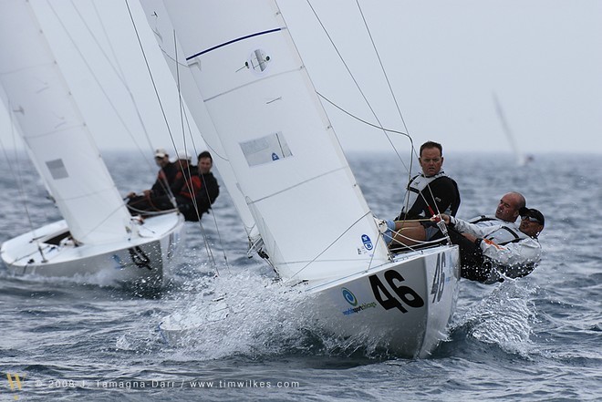 Beadsworth & Dwyer lead Lammens & Kneulman into mark - Race 5 2008 Etchells Worlds - Chicago © Tim Wilkes http://www.TimWilkes.com